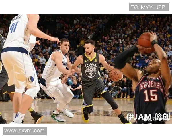 赛后分析:深圳篮球队与武汉篮球队的速度对决全景回顾 赛后分析:深圳篮球队与武汉篮球队的速度对决全景回顾