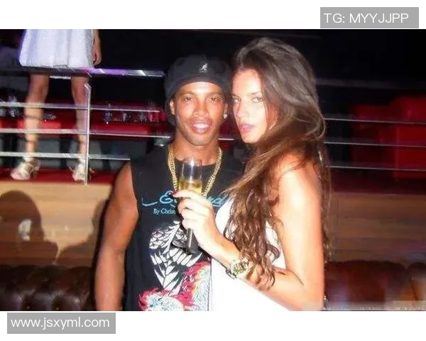 足球明星背后的女人们:揭开他们妻子的故事与风采合集 足球明星背后的女人们:揭开他们妻子的故事与风采合集