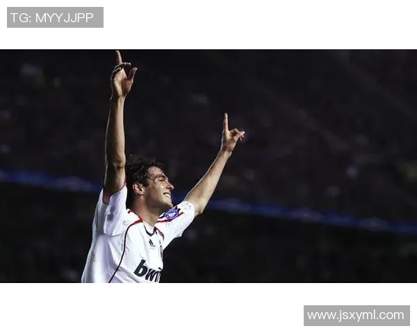 长发飘逸的足球明星们如何用独特风格征服赛场与球迷 长发飘逸的足球明星们如何用独特风格征服赛场与球迷